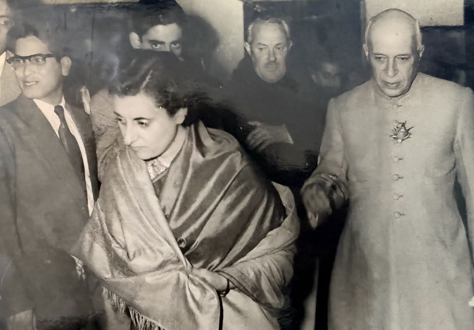 Dr. Haridutt Bhatt Shailesh with Indira Gandhi and Jawaharlal Nehru